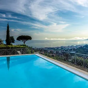 3* Bed & Breakfast Gaia - Luxury Villa, Pool & Wellness